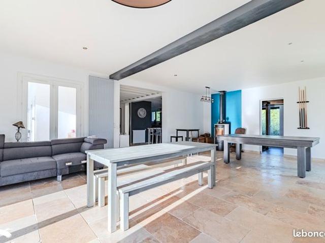 Maison 6 pièces 158 m²