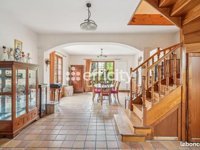 Maison 6 pièces 158 m²