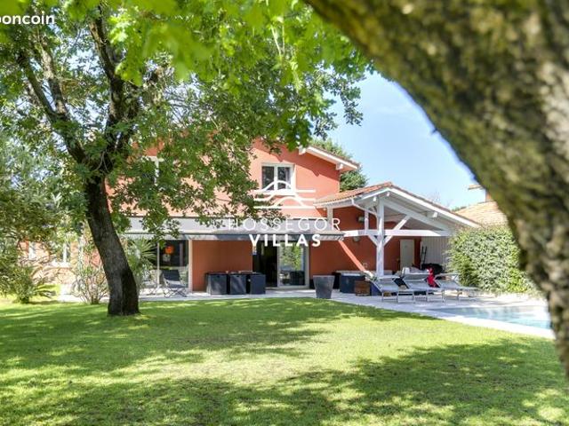 Maison 6 pièces 158 m²