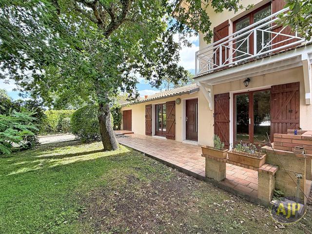 Maison 6 pièces 158 m²