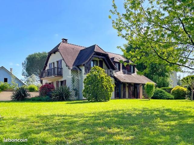 Maison 6 pièces 158 m²