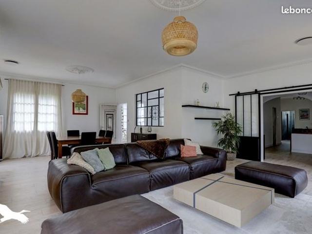 Maison 6 pièces 158 m²