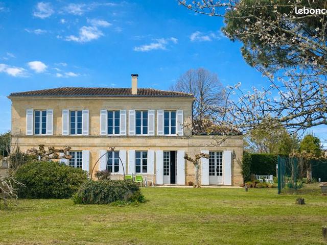 Maison 6 pièces 158 m²