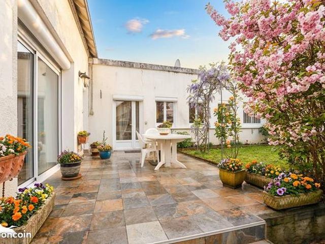 Maison 6 pièces 158 m²