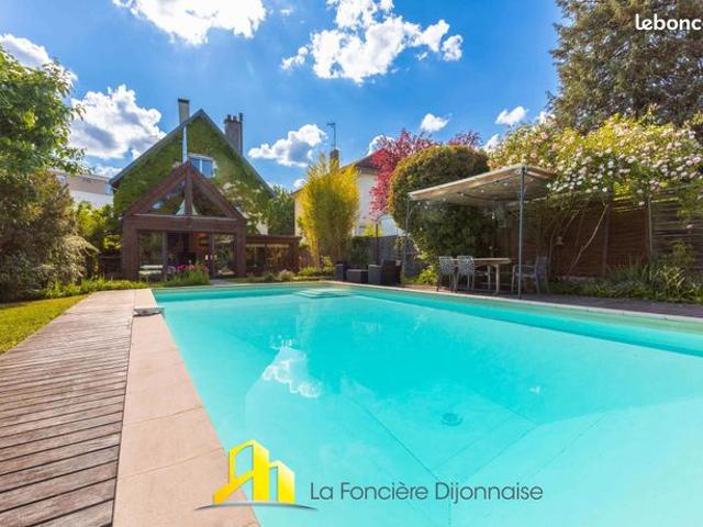 Maison 6 pièces 139 m²