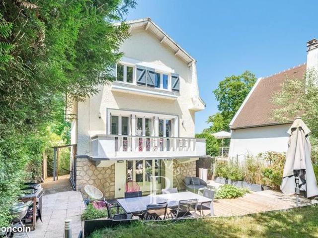 Maison 6 pièces 158 m²