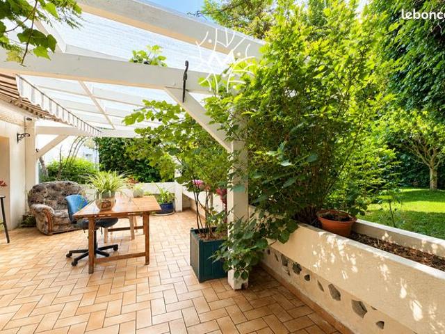 Maison 6 pièces 158 m²