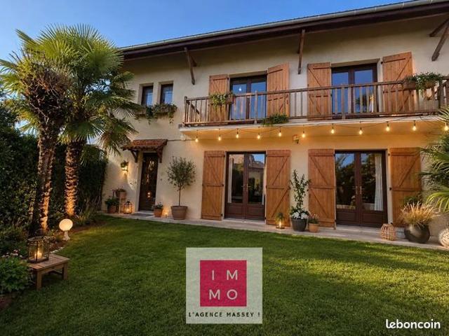 Maison 6 pièces 158 m²