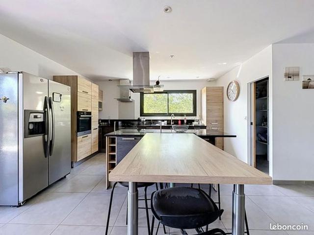 Maison 6 pièces 158 m²