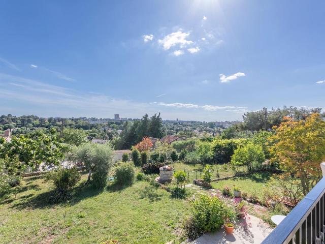 Maison 6 pièces 159 m²