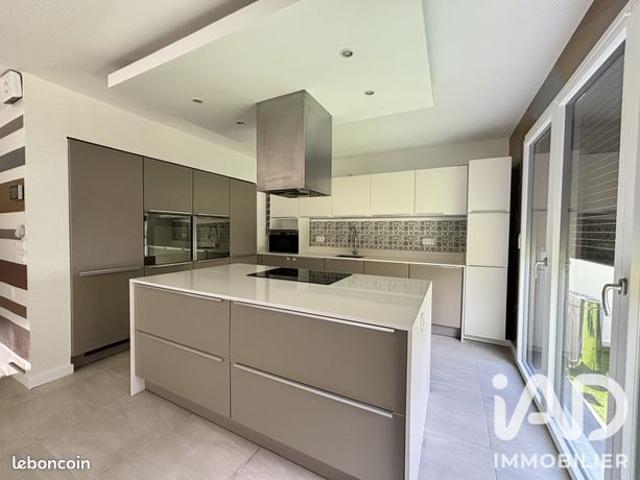 Maison 6 pièces 159 m²