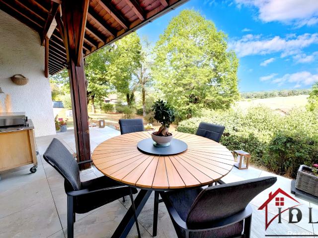 Maison 6 pièces 159 m²