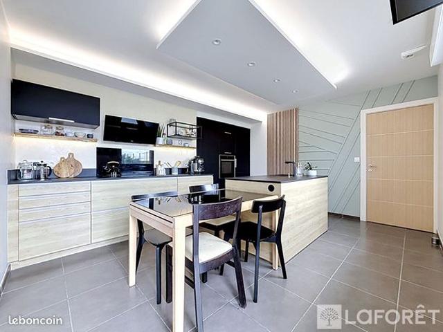 Maison 6 pièces 159 m²