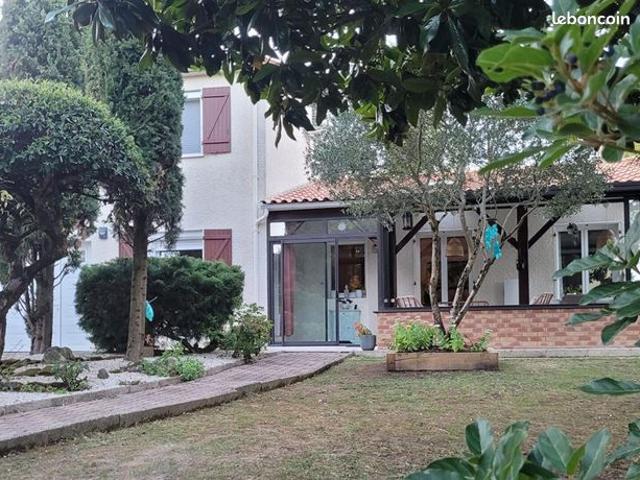 Maison 6 pièces 159 m²