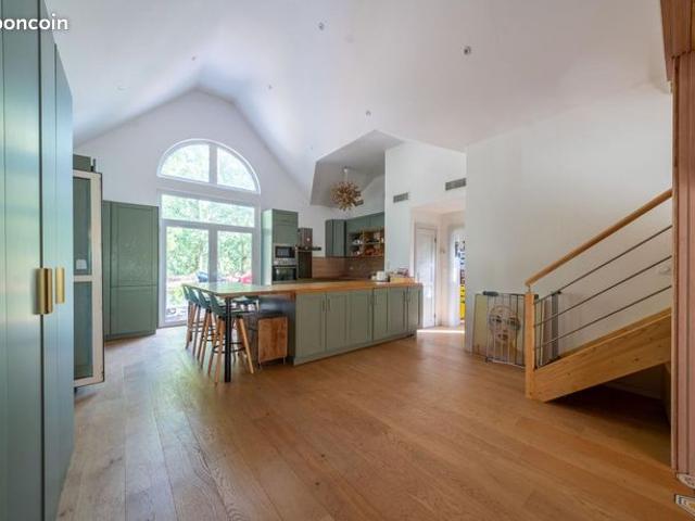 Maison 6 pièces 159 m²
