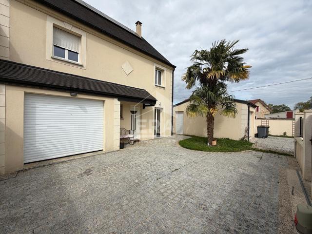 MAISON 6 PIECES 150 M2 SAINT FARGEAU PONTHIERRY, MAISON RECENTE AVEC JARDIN ET STATIONNEMENTS