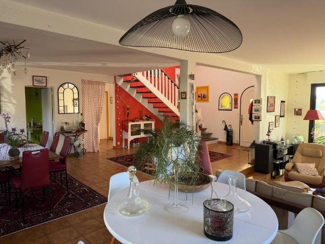 Maison 6 pièces 150 m²