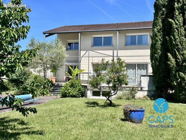 Maison 6 pièces 150 m²
