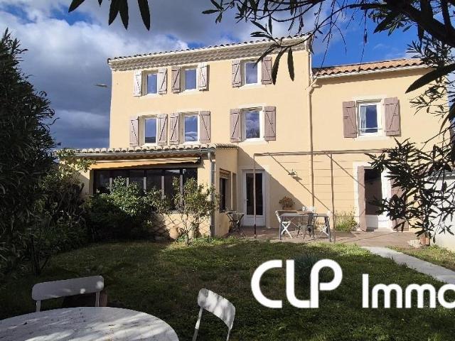 Maison 6 pièces 150 m²