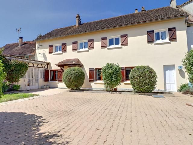 Maison 6 pièces 150 m²