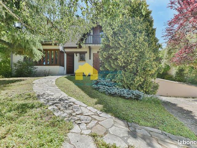 Maison 6 pièces 150 m²
