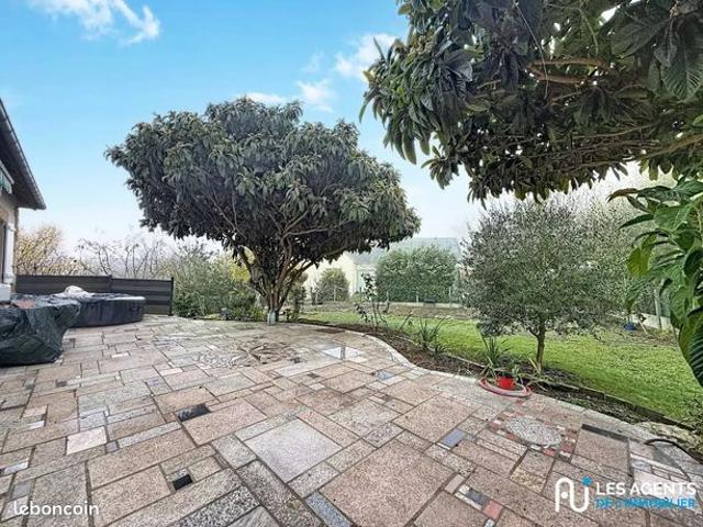 Maison 6 pièces 150 m²