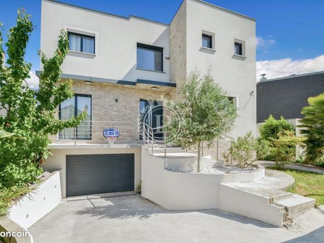 Maison 6 pièces 150 m²