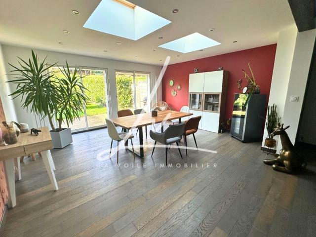 Maison 6 pièces 150 m²