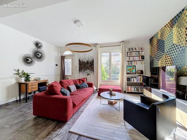 Maison 6 pièces 150 m²