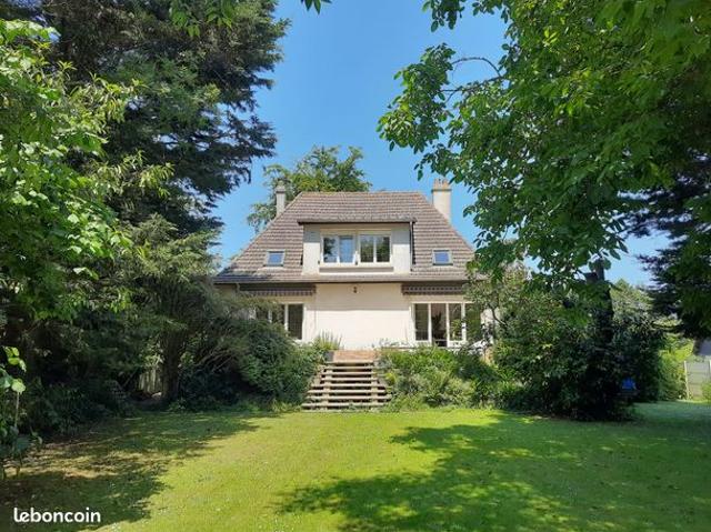 Maison 6 pièces 150 m²