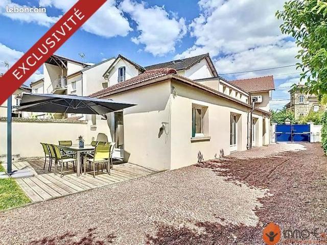 Maison 6 pièces 150 m²