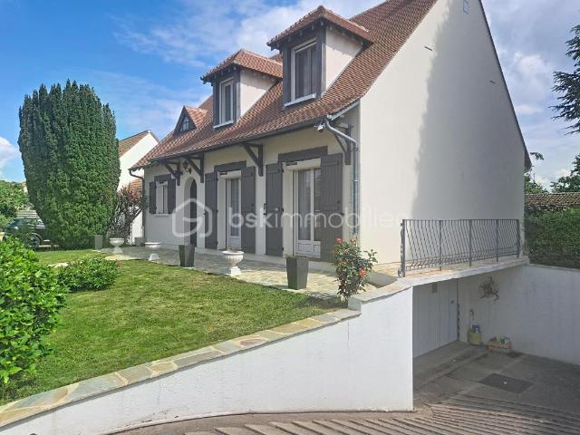 Maison 6 pièces 150 m²