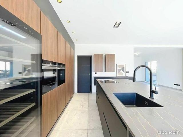 Maison 6 pièces 150 m²