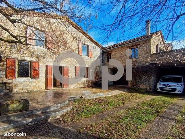 Maison 6 pièces 150 m²