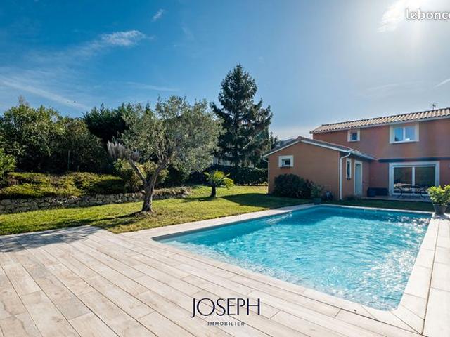 Maison 6 pièces 150 m²