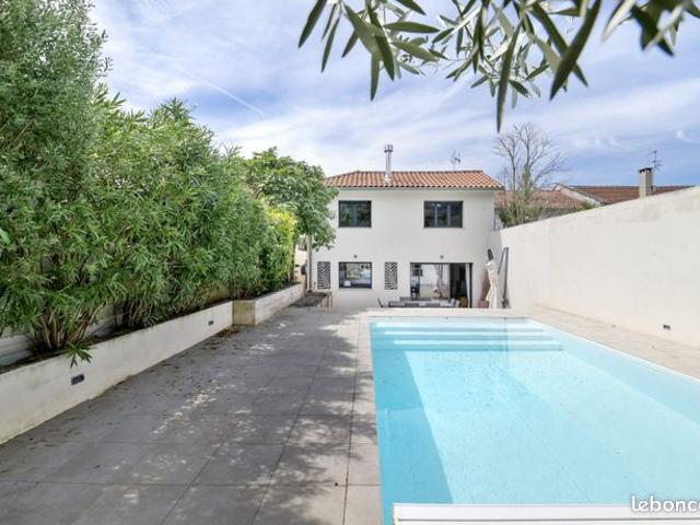 Maison 6 pièces 150 m²