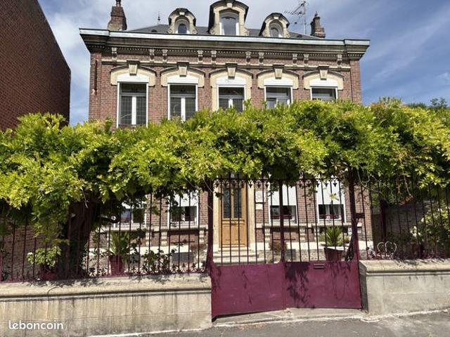 Maison 6 pièces 153 m²