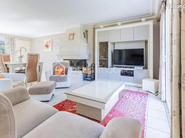 Maison 6 pièces 150 m²
