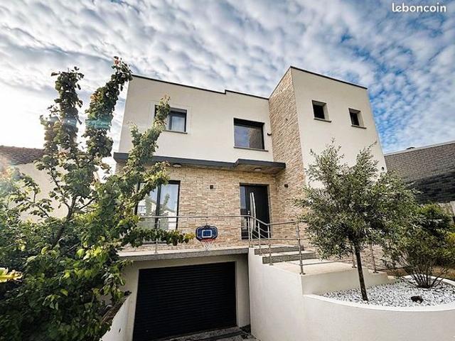 Maison 6 pièces 150 m²