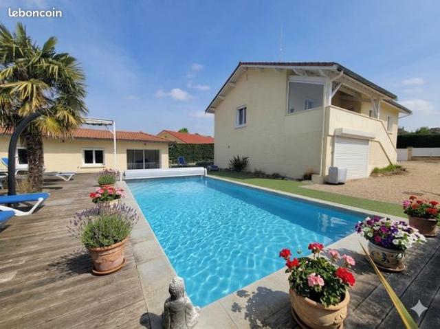 Maison 6 pièces 150 m²