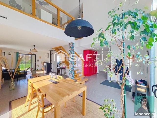 Maison 6 pièces 150 m²