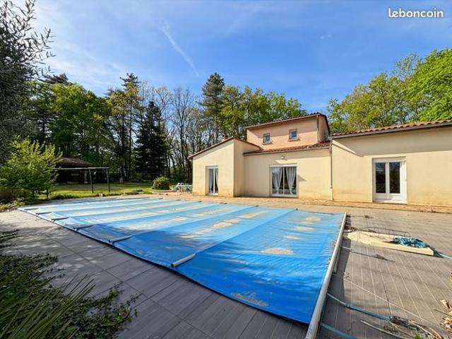 Maison 6 pièces 150 m²