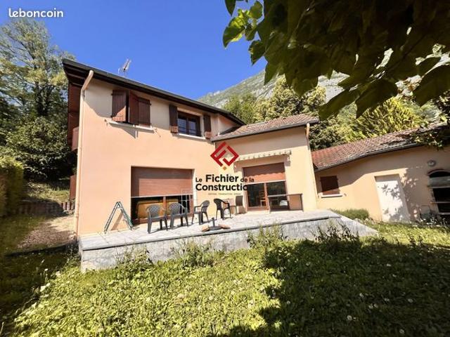 Maison 6 pièces 150 m²