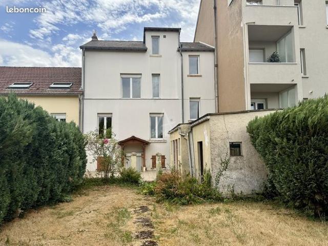Maison 6 pièces 150 m²