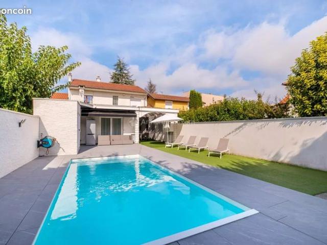 Maison 6 pièces 150 m²