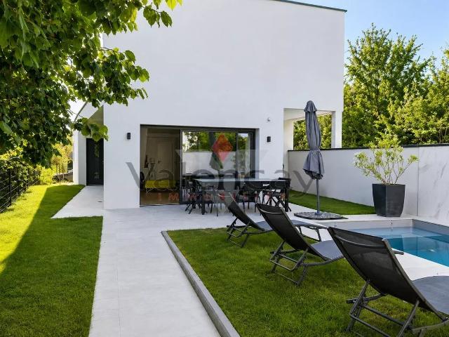 Maison 6 pièces 150 m²