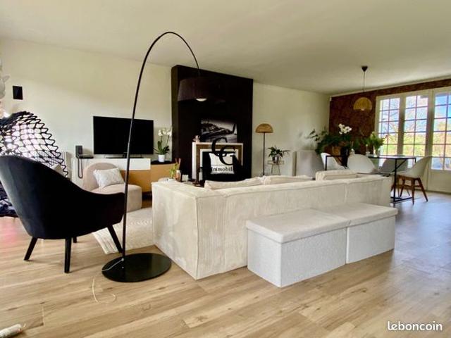 Maison 6 pièces 150 m²