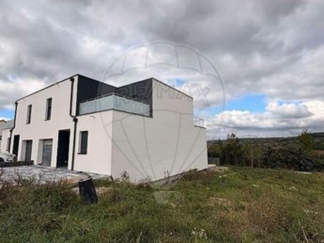 Maison 6 pièces 150 m²
