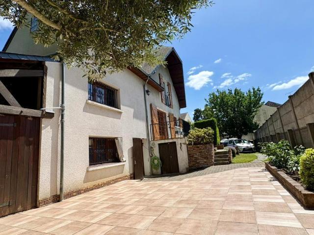 Maison 6 pièces 150 m²