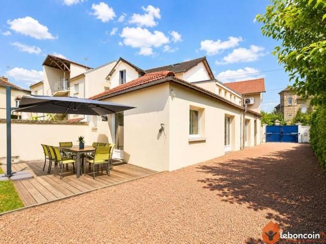 Maison 6 pièces 150 m²